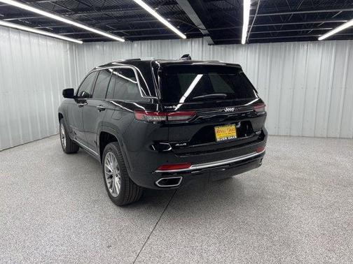 2024 Jeep Grand Cherokee Summit