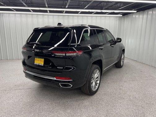 2024 Jeep Grand Cherokee Summit