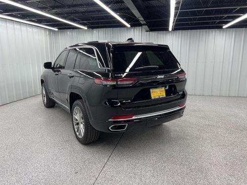 2024 Jeep Grand Cherokee Summit