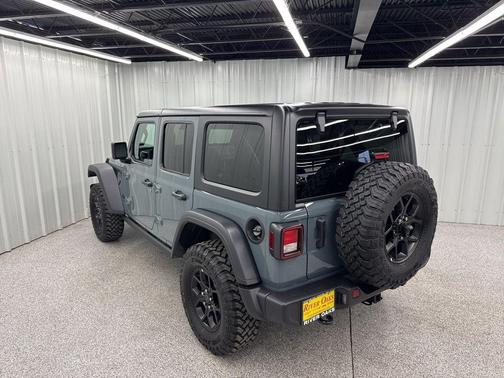 Anvil Clearcoat 2026 Jeep Wrangler Sport