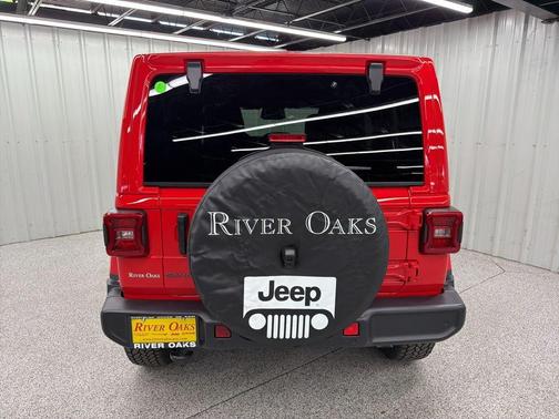 Firecracker Red Clearcoat 2026 Jeep Wrangler Sahara