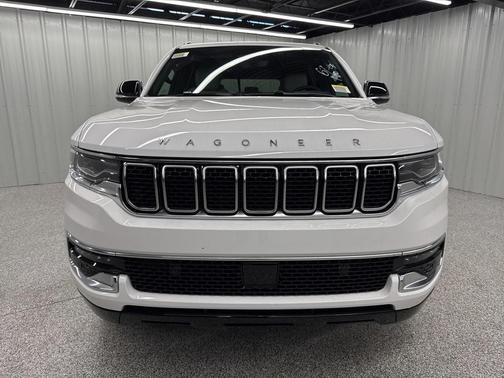 2025 Jeep Wagoneer Base