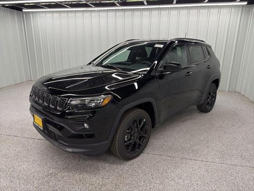 Diamond Black 2026 Jeep Compass Latitude