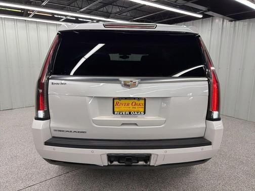 Crystal White 2020 Cadillac Escalade Standard