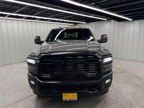 Ceramic White 2026 RAM 3500 Tradesman