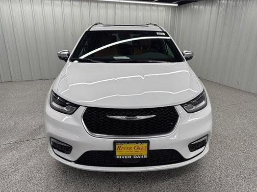 2025 Chrysler Pacifica Pinnacle