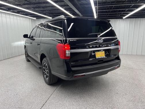 2022 Ford Expedition Max XLT
