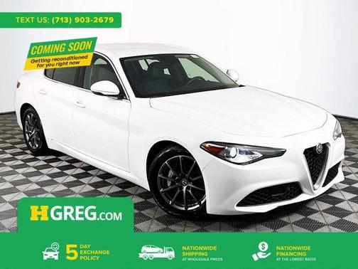 2018 Alfa Romeo Giulia Base