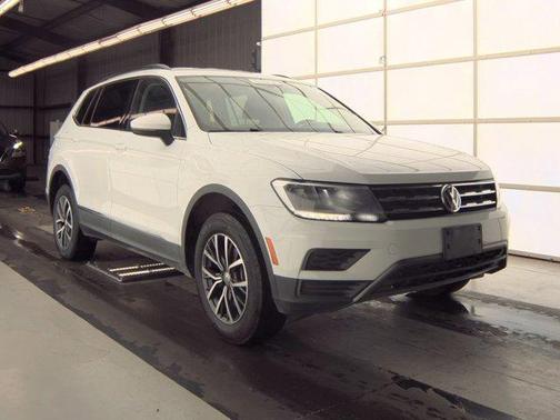 Pure White 2020 Volkswagen Tiguan 2.0T SE