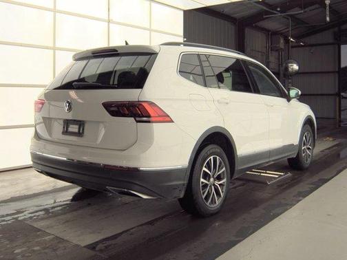 Pure White 2020 Volkswagen Tiguan 2.0T SE