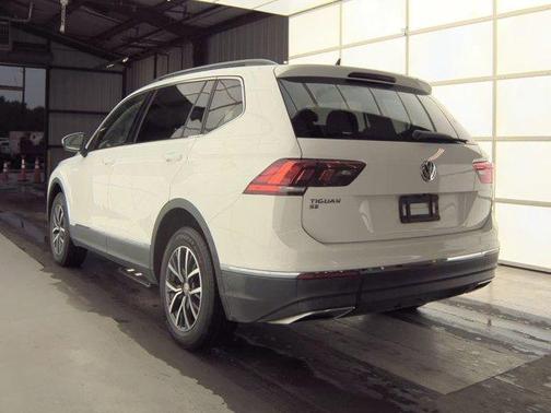 Pure White 2020 Volkswagen Tiguan 2.0T SE