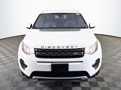 Fuji White 2019 Land Rover Discovery Sport SE