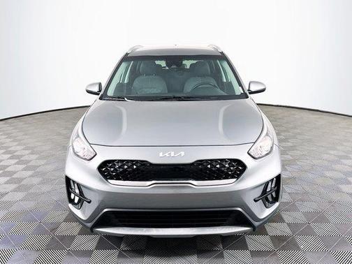 2022 Kia Niro LXS