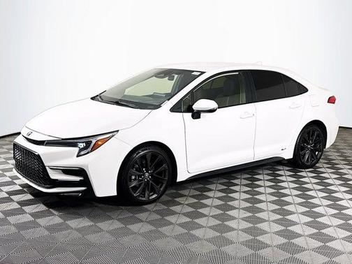 Ice 2024 Toyota Corolla Hybrid SE