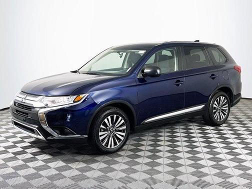 Cosmic Blue Metallic 2020 Mitsubishi Outlander ES