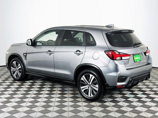 Mercury Gray Metallic 2024 Mitsubishi Outlander Sport 2.0 ES