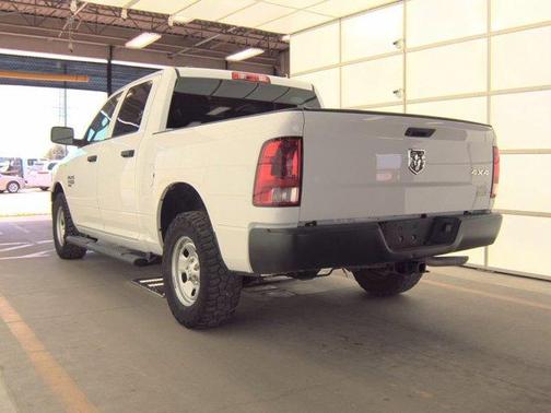 Bright White Clearcoat 2019 RAM 1500 Classic Tradesman