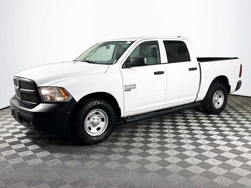 Bright White Clearcoat 2019 RAM 1500 Classic Tradesman