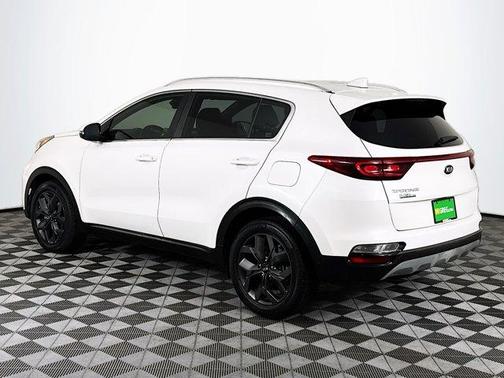 Snow White Pearl 2021 Kia Sportage S
