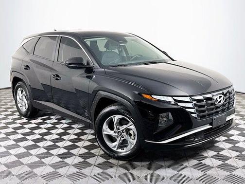 2023 Hyundai TUCSON SE