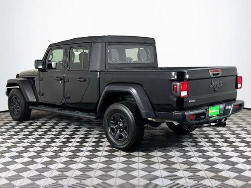 2022 Jeep Gladiator Sport
