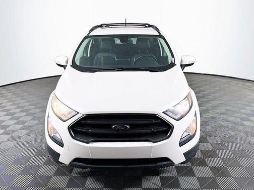 White Platinum Tri-Coat Metallic 2018 Ford EcoSport SES
