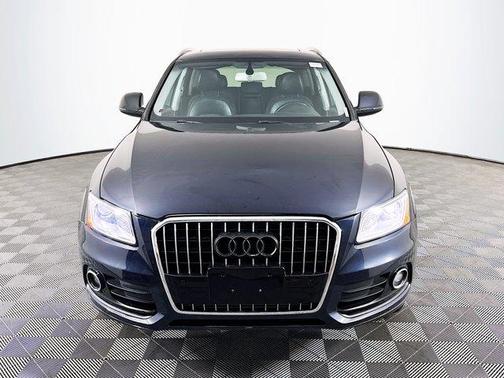 Moonlight Blue Metallic 2017 Audi Q5 2.0T Premium