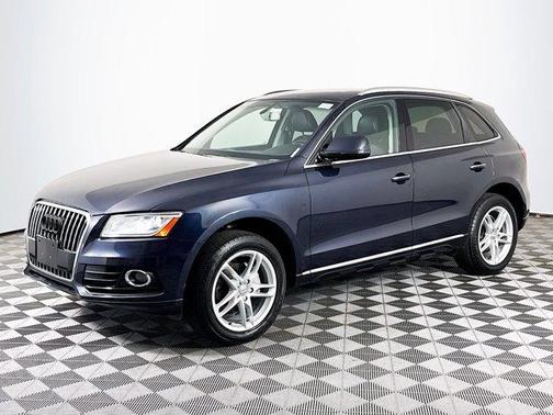 Moonlight Blue Metallic 2017 Audi Q5 2.0T Premium