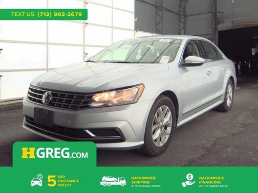 Reflex Silver Metallic 2017 Volkswagen Passat 1.8T S