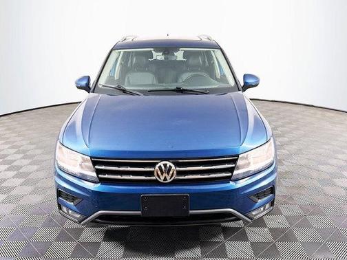 Silk Blue Metallic 2018 Volkswagen Tiguan 2.0T SEL