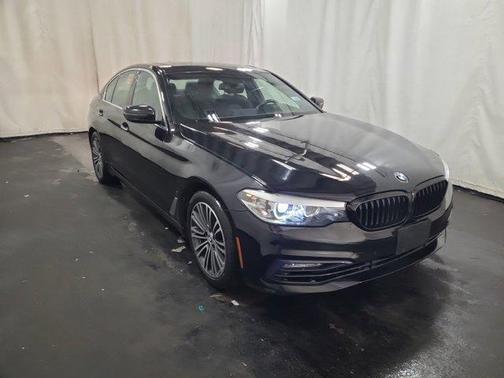 Jet Black 2018 BMW 530e iPerformance