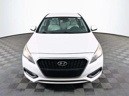 2016 Hyundai SONATA Hybrid SE