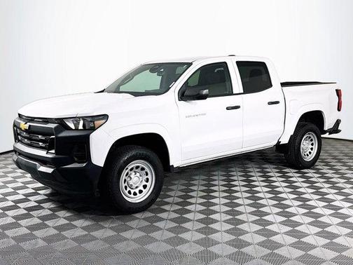 2024 Chevrolet Colorado WT