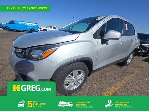 Silver Ice Metallic 2022 Chevrolet Trax LS
