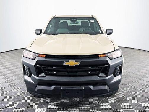 Sand Dune Metallic 2024 Chevrolet Colorado WT