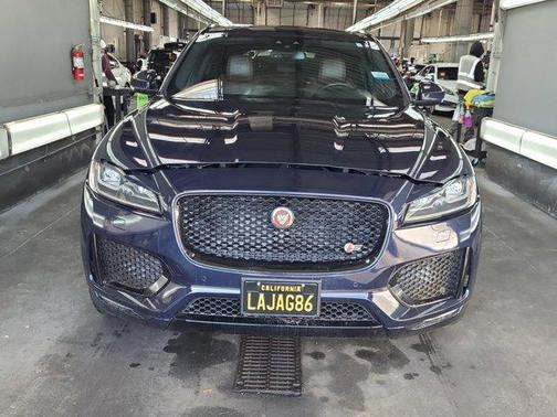 2018 Jaguar F-PACE S