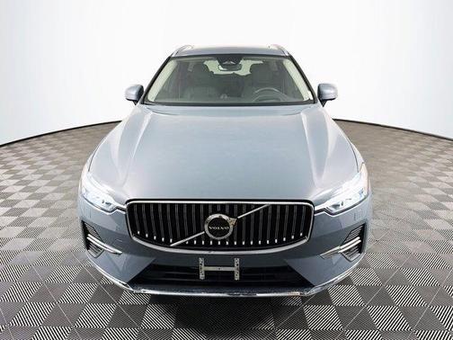 2022 Volvo XC60 B5 Inscription