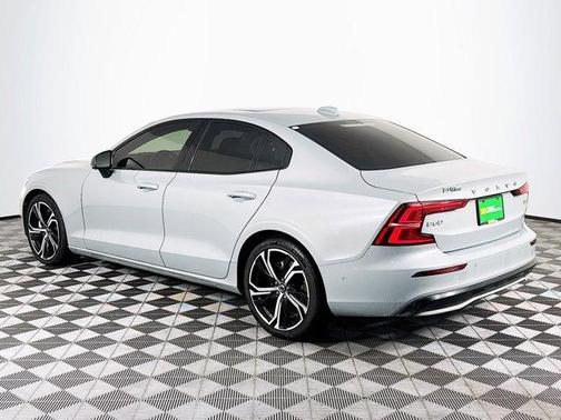 Silver 2024 Volvo S60 B5 Plus Dark Theme