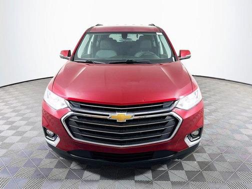 Cajun Red Tintcoat 2021 Chevrolet Traverse LT Cloth