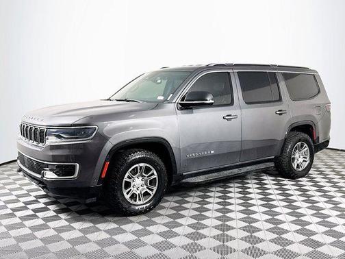 2023 Jeep Wagoneer Base