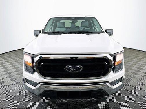 Oxford White 2023 Ford F-150 XLT