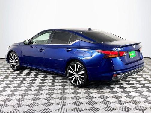 Deep Blue Pearl 2020 Nissan Altima 2.5 SR