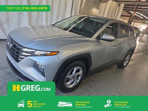 Shimmering Silver 2022 Hyundai TUCSON SE