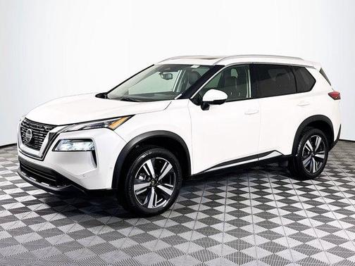 Pearl White Tri-Coat 2023 Nissan Rogue SL