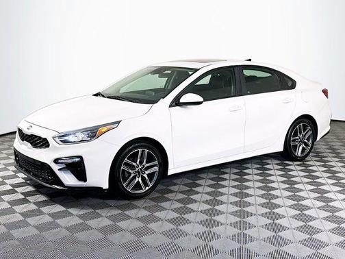 Clear White 2019 Kia Forte S