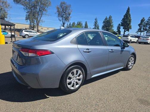 CELESTITE 2022 Toyota Corolla LE