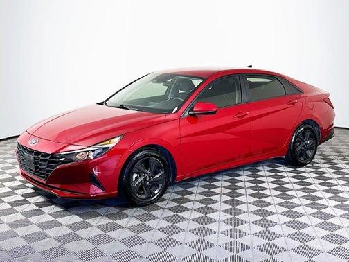 Scarlet Red Pearl 2021 Hyundai ELANTRA SEL