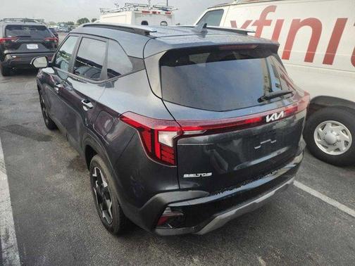 Gravity Gray 2025 Kia Seltos S