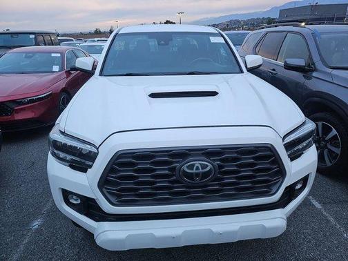 2020 Toyota Tacoma TRD Sport
