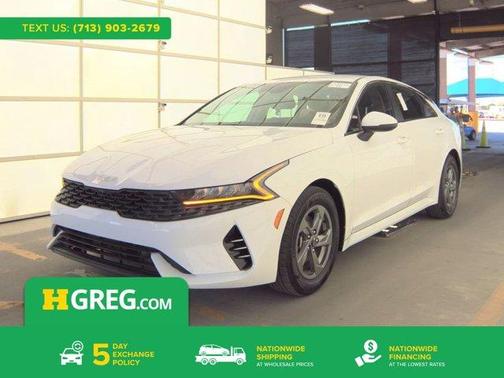 Glacial White Pearl 2024 Kia K5 LXS